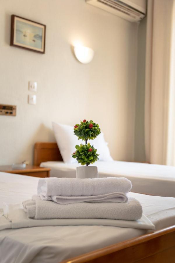 Hotel Sarikas Полихроно Екстериор снимка