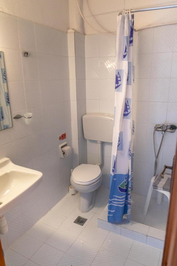 Hotel Sarikas Полихроно Екстериор снимка