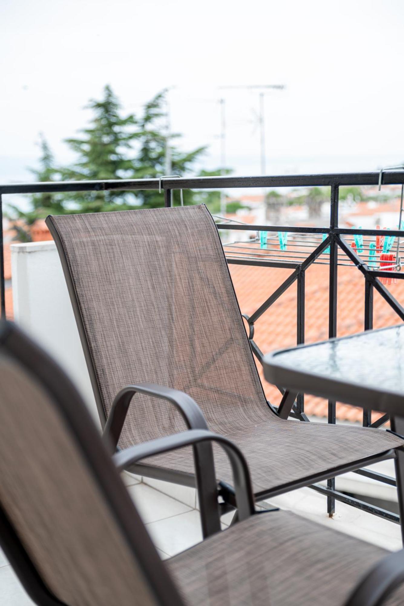 Hotel Sarikas Полихроно Екстериор снимка